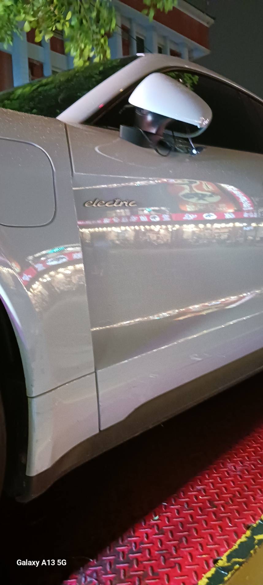 花蓮低底盤拖吊 - Macan Electric救援案例 保時捷Macan Electric純電休旅車救援案例