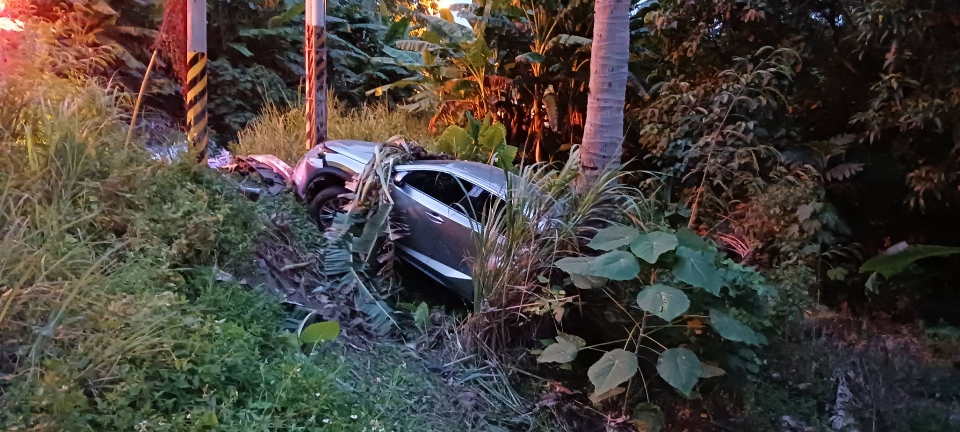 台11線水璉村路段車輛失控翻落邊坡事故現場