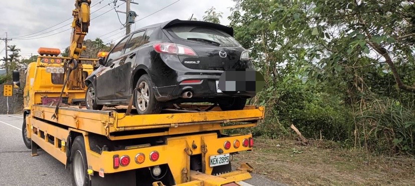 花蓮轎車滑落山坡救援案例二